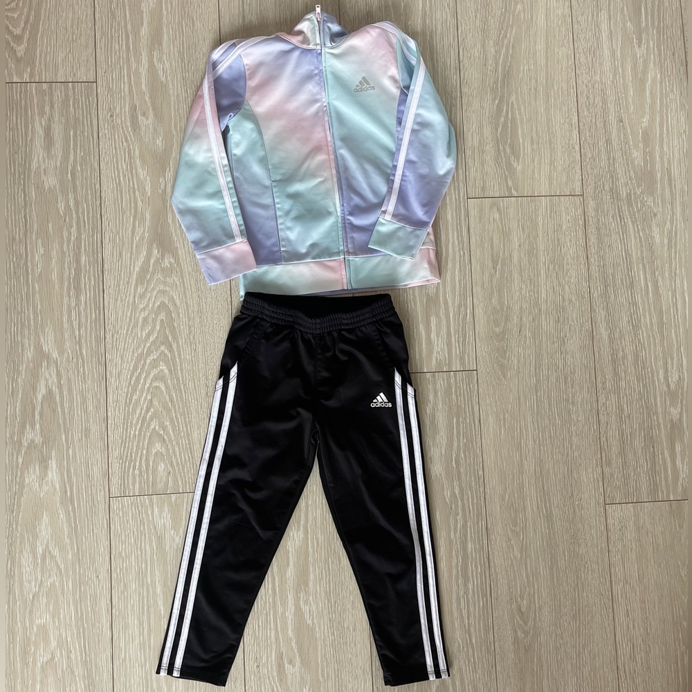 Adidas girls jogger set